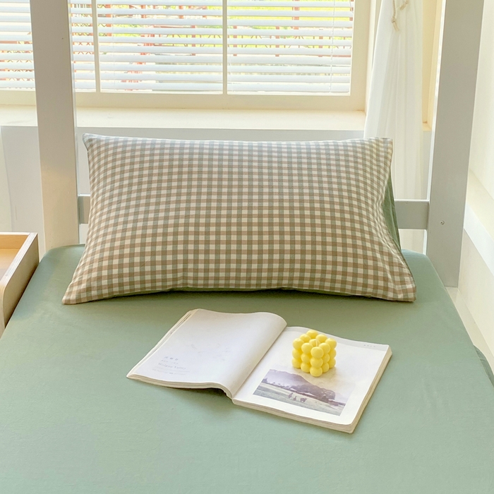 91家纺网 家纺一手货源 找家纺 春皖家纺 2025春夏新款AB版全棉纯棉色织水洗棉学生三件套六件套 素雅-绿格