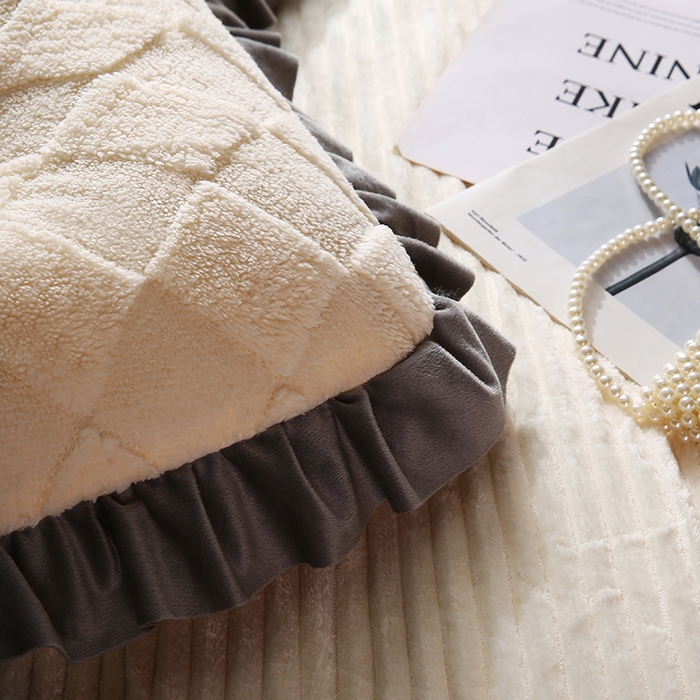 91家纺网 家纺一手货源 找家纺 （总）永光家居 2025新款塔芙绒皇冠靠背 床头靠垫抱枕榻榻米靠枕（专利款 不供多多）