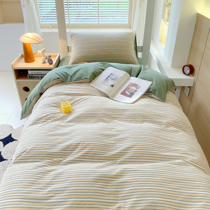 91家纺网 家纺一手货源 找家纺 春皖家纺 2025春夏新款AB版全棉纯棉色织水洗棉学生三件套六件套 素雅-绿条