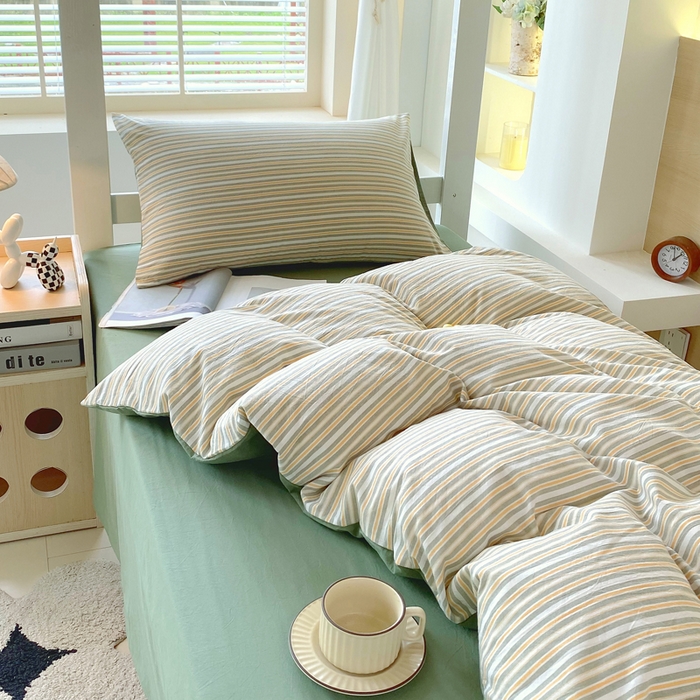 91家纺网 家纺一手货源 找家纺 春皖家纺 2025春夏新款AB版全棉纯棉色织水洗棉学生三件套六件套 素雅-绿条