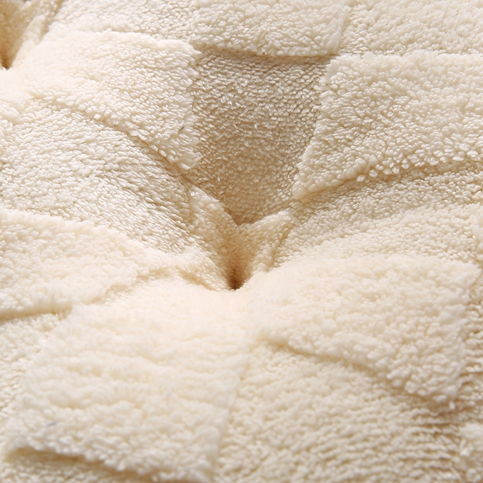 91家纺网 家纺一手货源 找家纺 永光家居 2025新款塔芙绒皇冠靠背 床头靠垫抱枕榻榻米靠枕（专利款 不供多多） 米皑然