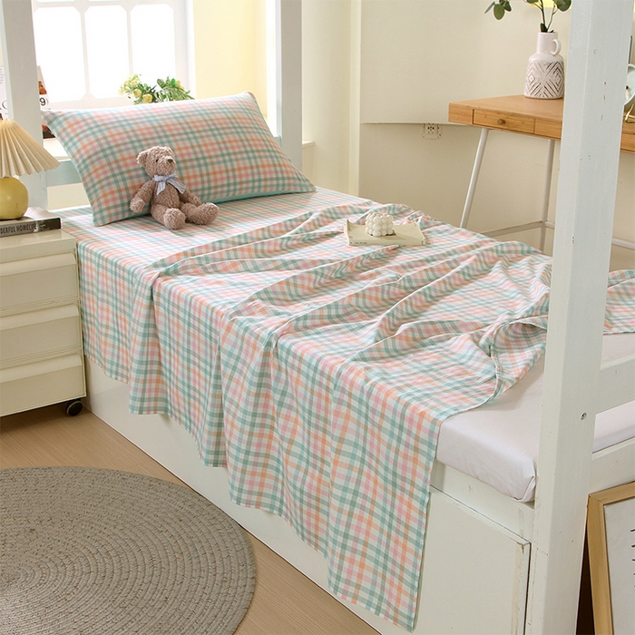 91家纺网 家纺一手货源 找家纺 春皖家纺 2025新款学生季全棉纯棉色织AB版水洗棉单品系列-单床单 床单单件 翠竹-绿格