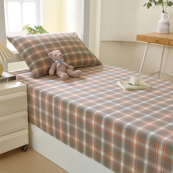 91家纺网 家纺一手货源 找家纺 春皖家纺 2025新款学生季全棉纯棉色织AB版水洗棉单品系列-单床单 床单单件 栗木-咖格