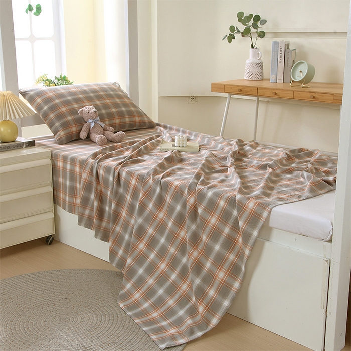 91家纺网 家纺一手货源 找家纺 春皖家纺 2025新款学生季全棉纯棉色织AB版水洗棉单品系列-单床单 床单单件 栗木-咖格