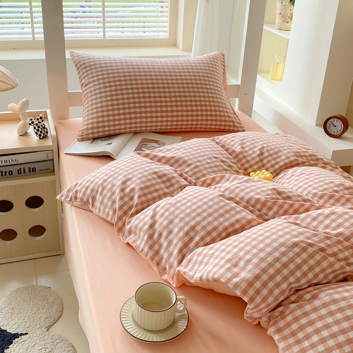 91家纺网 家纺一手货源 找家纺 春皖家纺 2025春夏新款AB版全棉纯棉色织水洗棉学生三件套六件套 素雅-玉格