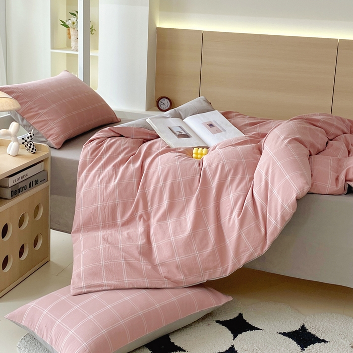 91家纺网 家纺一手货源 找家纺 春皖家纺 2025春夏新款AB版全棉纯棉色织水洗棉学生三件套六件套 素雅-韵粉