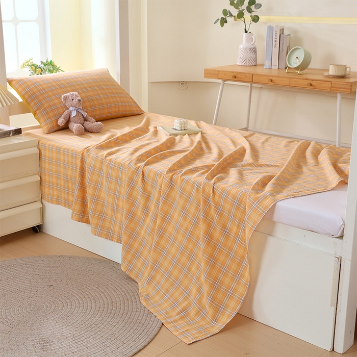 91家纺网 家纺一手货源 找家纺 春皖家纺 2025新款学生季全棉纯棉色织AB版水洗棉单品系列-单床单 床单单件 素雅-黄条