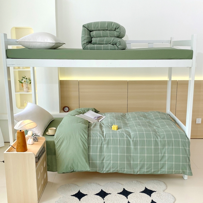 91家纺网 家纺一手货源 找家纺 春皖家纺 2025春夏新款AB版全棉纯棉色织水洗棉学生三件套六件套 素雅-韵绿