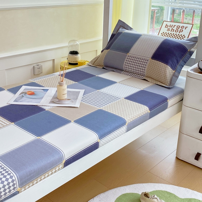 91家纺网 家纺一手货源 找家纺 春皖家纺 2025新款学生季全棉纯棉13070印花单床笠 床笠单件 纳吉蓝格