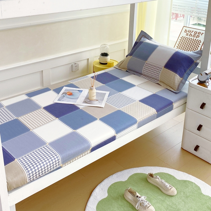 91家纺网 家纺一手货源 找家纺 春皖家纺 2025新款学生季全棉纯棉13070印花单床笠 床笠单件 纳吉蓝格