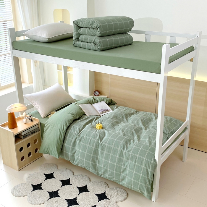 91家纺网 家纺一手货源 找家纺 春皖家纺 2025春夏新款AB版全棉纯棉色织水洗棉学生三件套六件套 素雅-韵绿