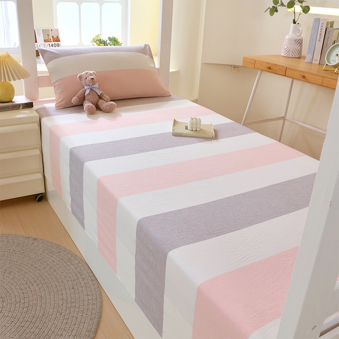 91家纺网 家纺一手货源 找家纺 春皖家纺 2025新款学生季全棉纯棉色织AB版水洗棉单品系列-单床单 床单单件 素雅-灰白条