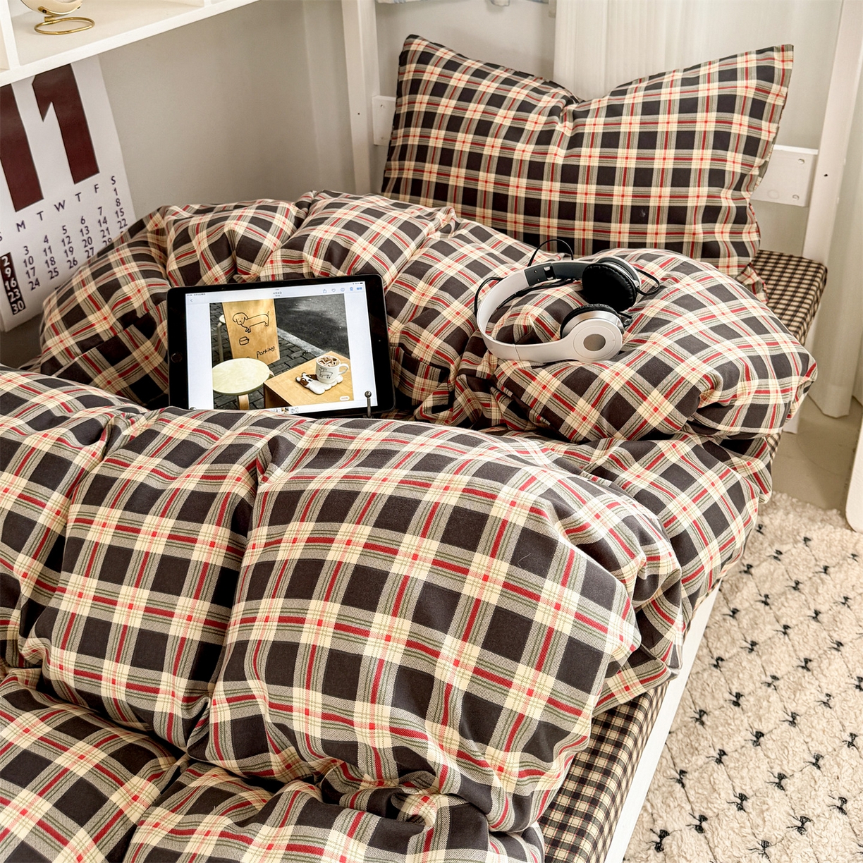 91家纺网 家纺一手货源 找家纺 多品家纺 2025新款水洗棉学生宿舍上下铺大礼包三件套六件套 柏林黑小格