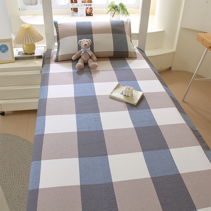 91家纺网 家纺一手货源 找家纺 春皖家纺 2025新款学生季全棉纯棉色织AB版水洗棉单品系列-单床单 床单单件 素雅-蓝大格