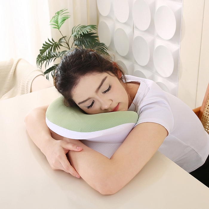 91家纺网 家纺一手货源 找家纺 永光家居 2025新款匠心蝴蝶U型凉感午睡枕 记忆棉趴睡枕午休枕（不供多多） 嫩芽绿