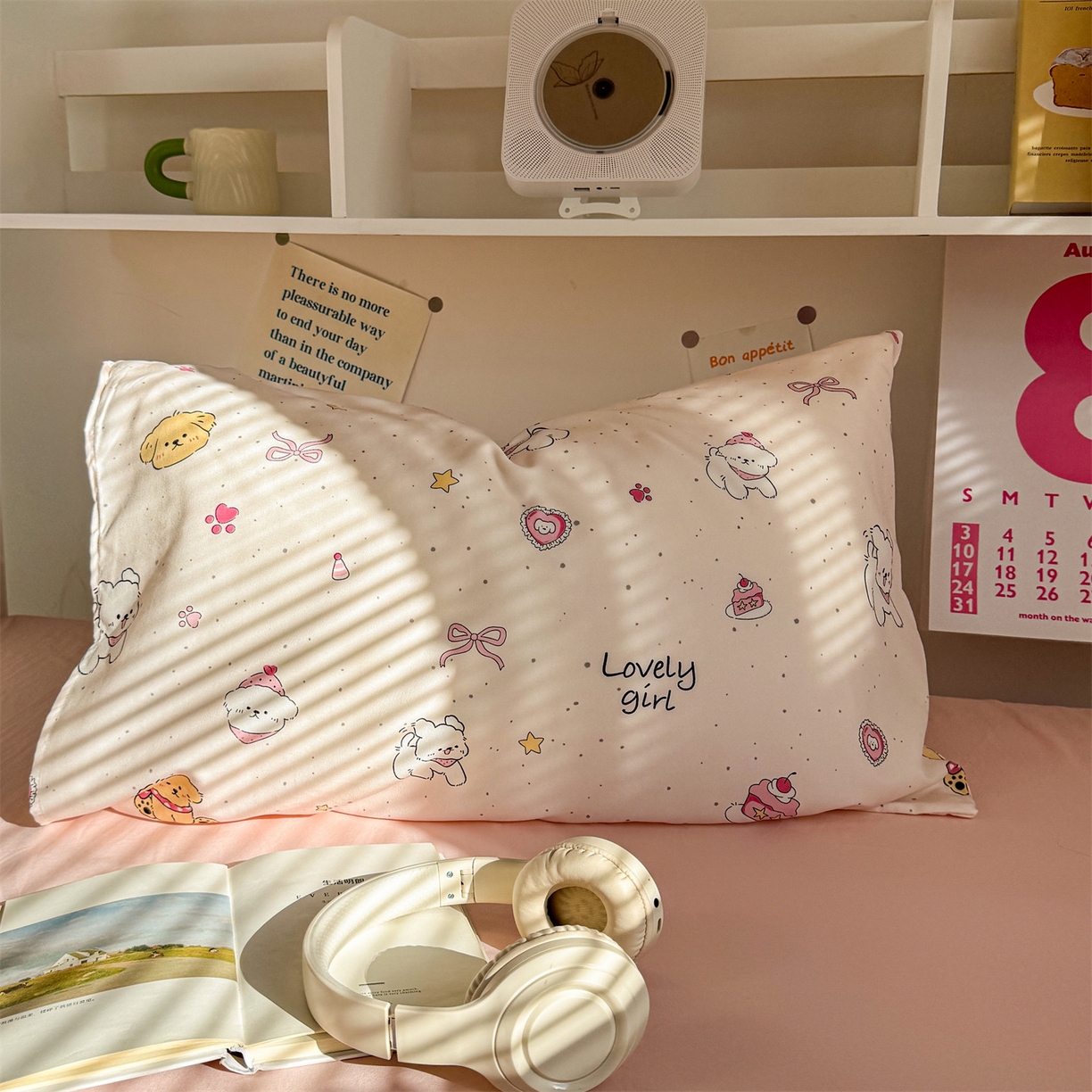 91家纺网 家纺一手货源 找家纺 多品家纺 2025新款水洗棉学生宿舍上下铺大礼包三件套六件套 蛋糕狗