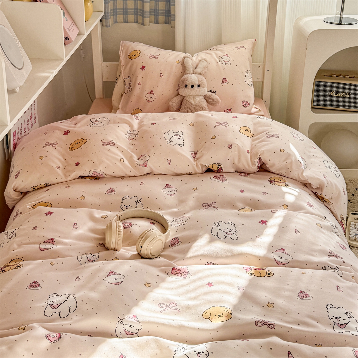 91家纺网 家纺一手货源 找家纺 多品家纺 2025新款水洗棉学生宿舍上下铺大礼包三件套六件套 蛋糕狗