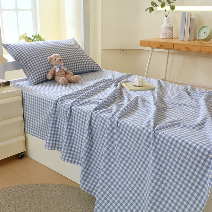 91家纺网 家纺一手货源 找家纺 春皖家纺 2025新款学生季全棉纯棉色织AB版水洗棉单品系列-单床单 床单单件 素雅-蓝小格