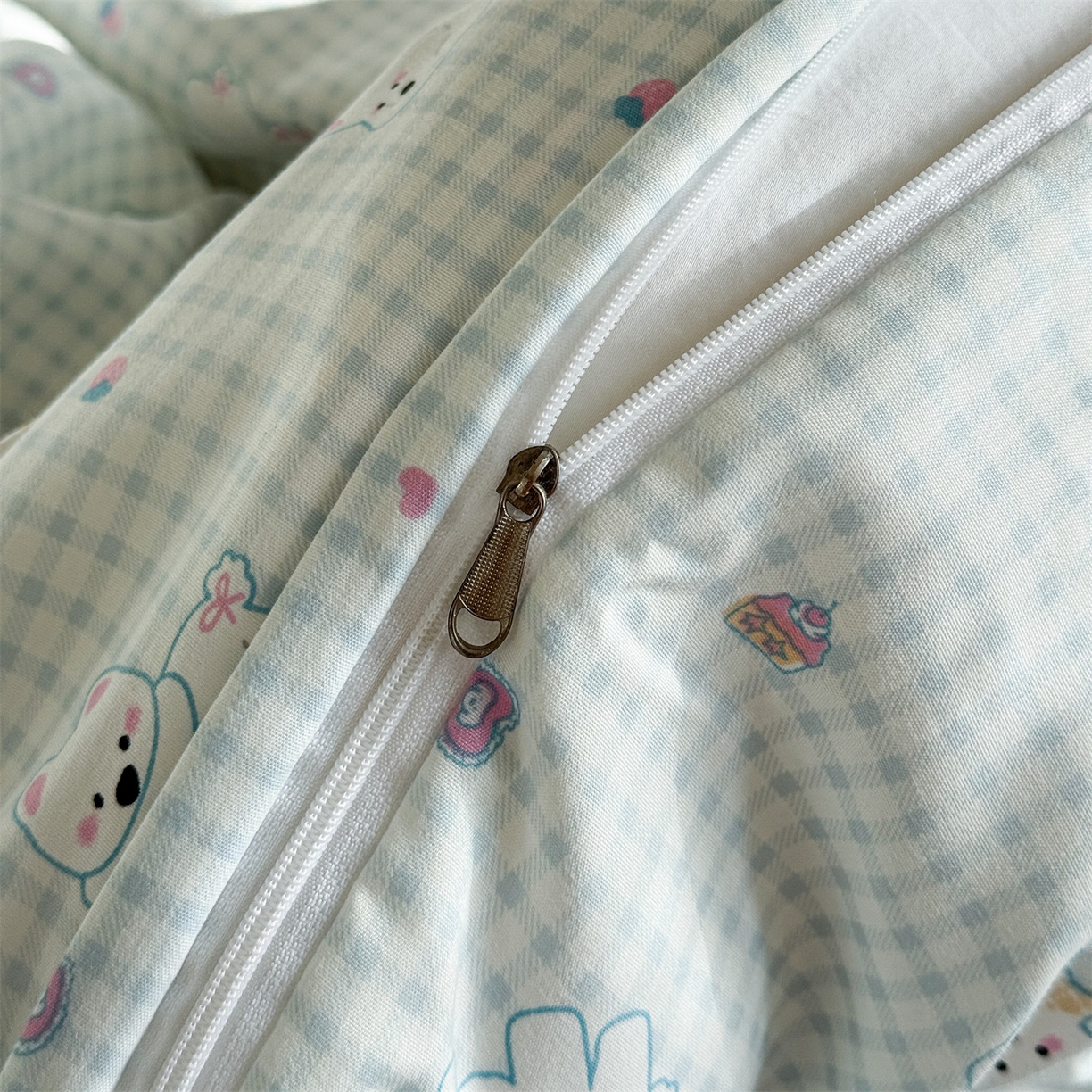 91家纺网 家纺一手货源 找家纺 多品家纺 2025新款水洗棉学生宿舍上下铺大礼包三件套六件套 可可狗