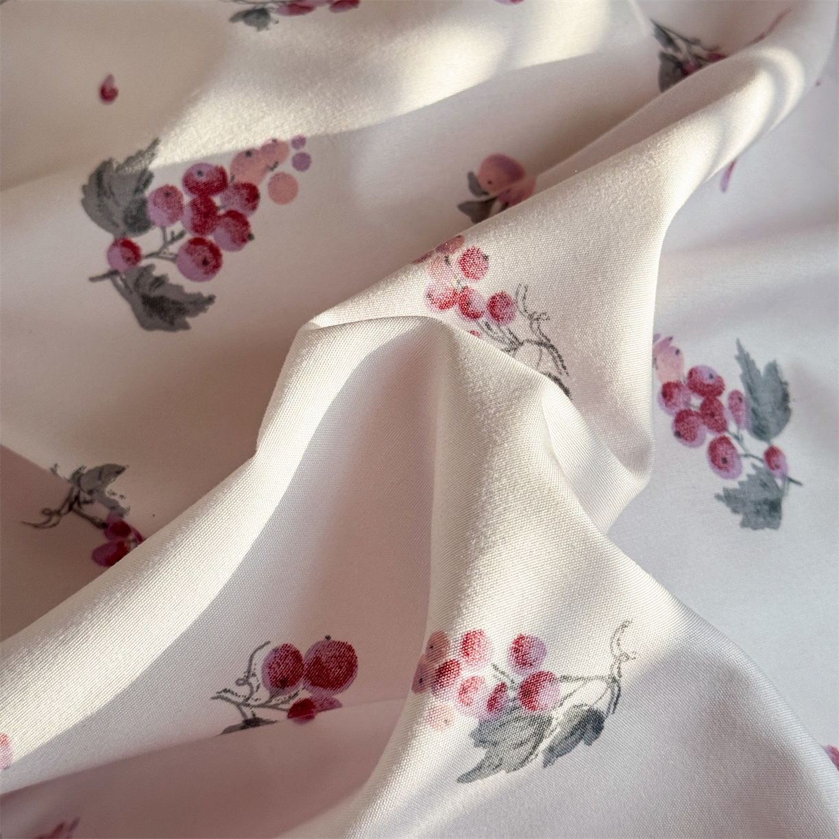 91家纺网 家纺一手货源 找家纺 多品家纺 2025新款水洗棉学生宿舍上下铺大礼包三件套六件套 紫葡萄