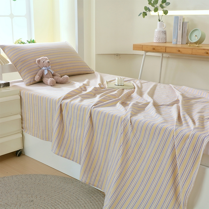 91家纺网 家纺一手货源 找家纺 春皖家纺 2025新款学生季全棉纯棉色织AB版水洗棉单品系列-单床单 床单单件 素雅-杏黄纹