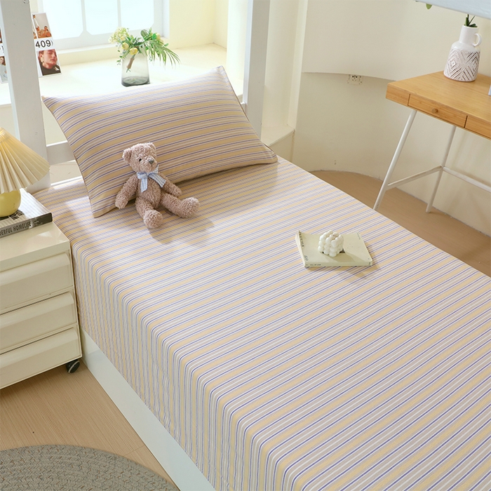 91家纺网 家纺一手货源 找家纺 春皖家纺 2025新款学生季全棉纯棉色织AB版水洗棉单品系列-单床单 床单单件 素雅-杏黄纹