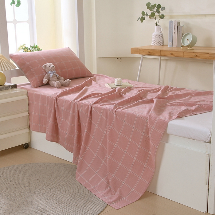 91家纺网 家纺一手货源 找家纺 春皖家纺 2025新款学生季全棉纯棉色织AB版水洗棉单品系列-单床单 床单单件 素雅-韵粉