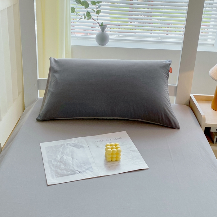 91家纺网 家纺一手货源 找家纺 春皖家纺 2025新款学生季A类双拼水洗棉小清新单品系列床单单件-单床单 素雅浅灰