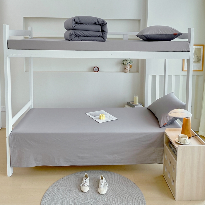 91家纺网 家纺一手货源 找家纺 春皖家纺 2025新款学生季A类双拼水洗棉小清新单品系列床单单件-单床单 素雅浅灰