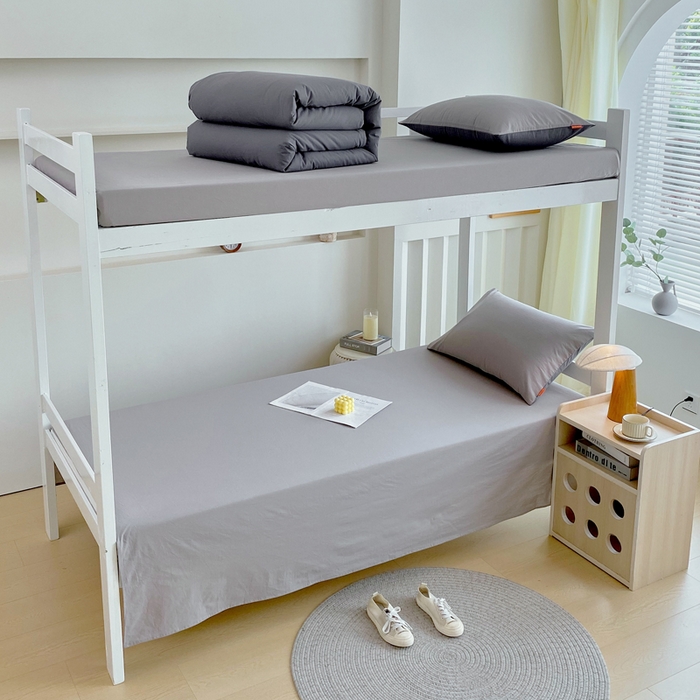 91家纺网 家纺一手货源 找家纺 春皖家纺 2025新款学生季A类双拼水洗棉小清新单品系列床单单件-单床单 素雅浅灰