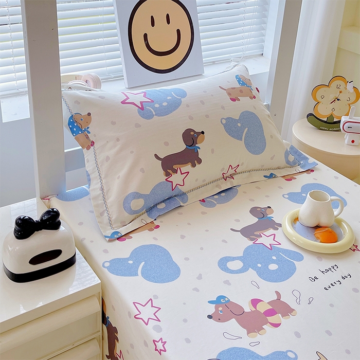 91家纺网 家纺一手货源 找家纺 春皖家纺 2025新款学生季全棉纯棉13070印花单床单 床单单件 奔赴幸福