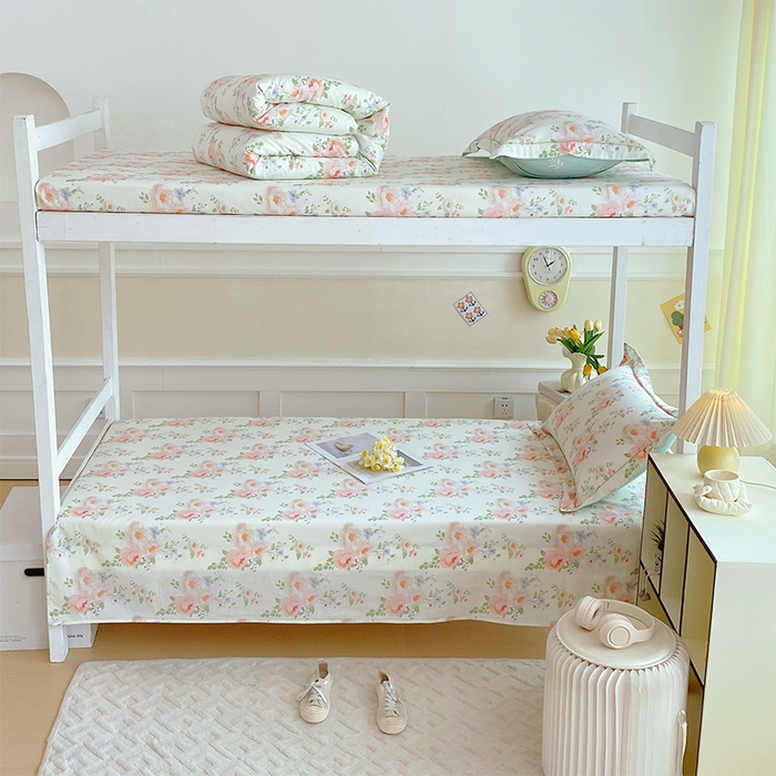 91家纺网 家纺一手货源 找家纺 春皖家纺 2025新款学生季全棉纯棉13070印花单床单 床单单件 繁花静雅