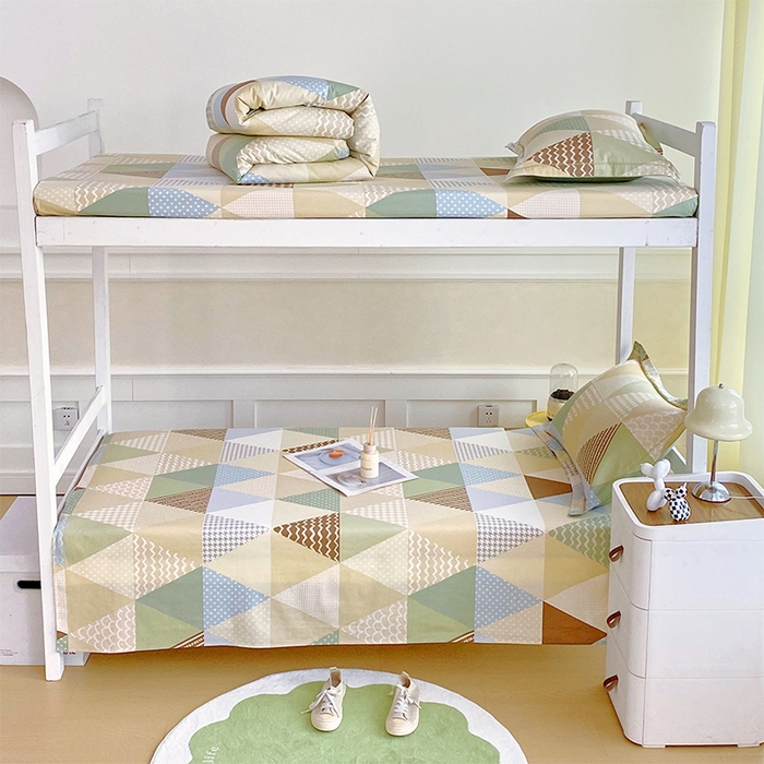 91家纺网 家纺一手货源 找家纺 春皖家纺 2025新款学生季全棉纯棉13070印花单床单 床单单件 菱角清辉