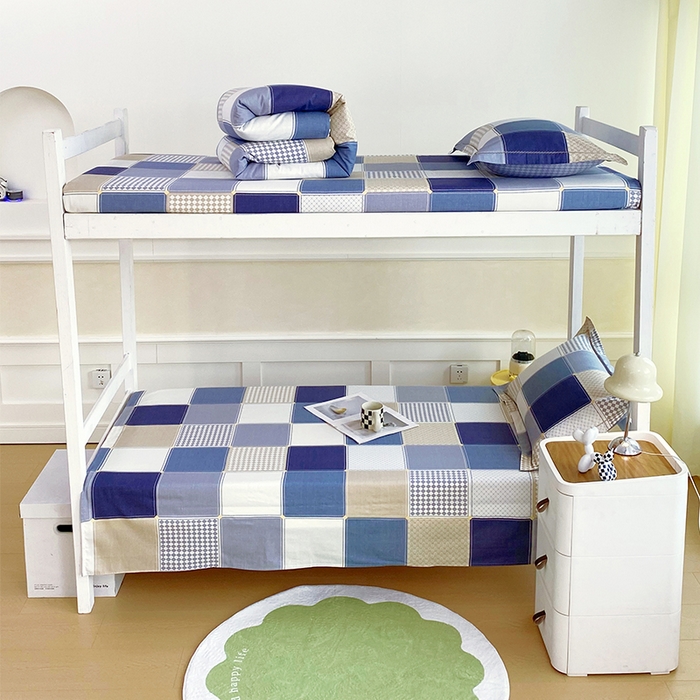 91家纺网 家纺一手货源 找家纺 春皖家纺 2025新款学生季全棉纯棉13070印花单床单 床单单件 纳吉蓝格