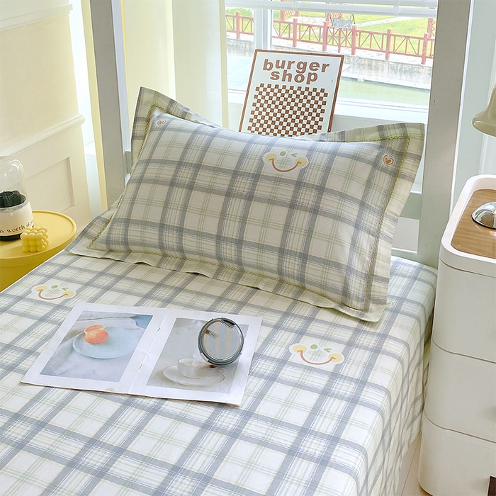 91家纺网 家纺一手货源 找家纺 春皖家纺 2025新款学生季全棉纯棉13070印花单床单 床单单件 喜笑颜开