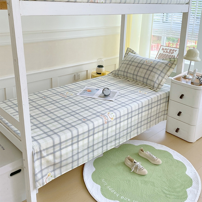 91家纺网 家纺一手货源 找家纺 春皖家纺 2025新款学生季全棉纯棉13070印花单床单 床单单件 喜笑颜开