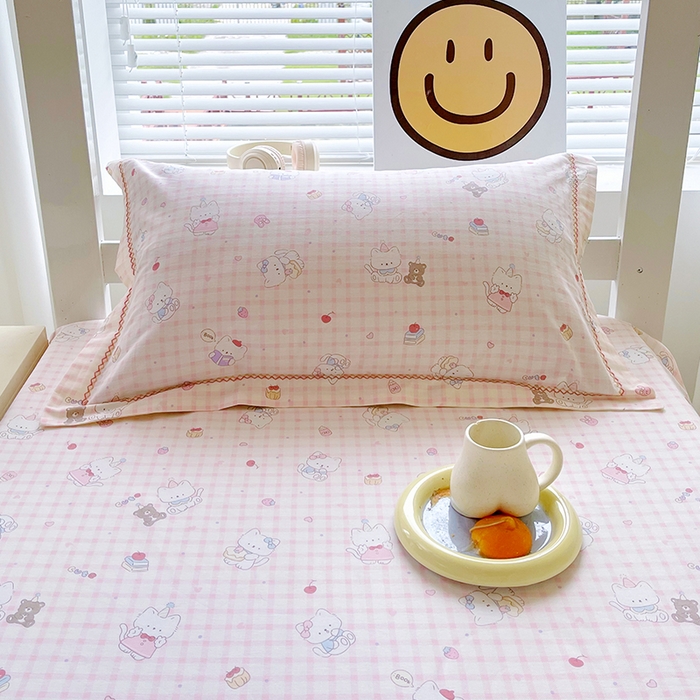 91家纺网 家纺一手货源 找家纺 春皖家纺 2025新款学生季全棉纯棉13070印花单床单 床单单件 雪韵精灵