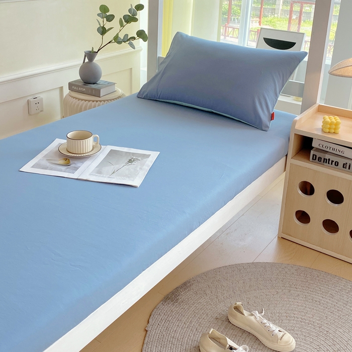 91家纺网 家纺一手货源 找家纺 春皖家纺 2025新款双拼A类水洗棉系列-单床笠 素雅幻蓝