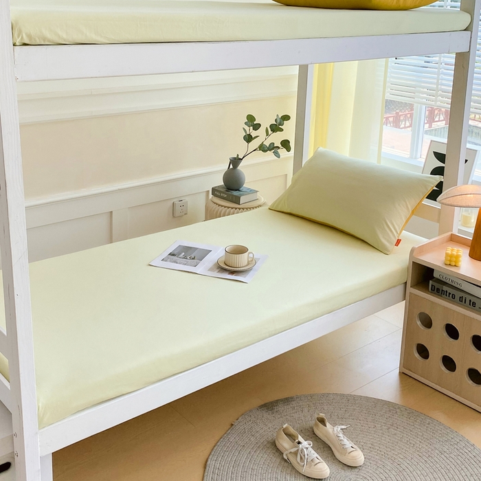 91家纺网 家纺一手货源 找家纺 春皖家纺 2025新款双拼A类水洗棉系列-单床笠 素雅淡黄