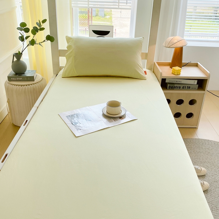 91家纺网 家纺一手货源 找家纺 春皖家纺 2025新款双拼A类水洗棉系列-单床笠 素雅淡黄