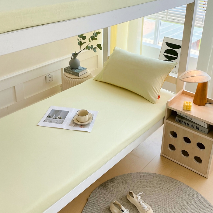 91家纺网 家纺一手货源 找家纺 春皖家纺 2025新款双拼A类水洗棉系列-单床笠 素雅淡黄