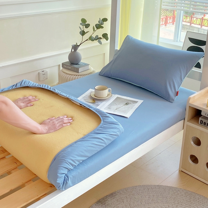 91家纺网 家纺一手货源 找家纺 春皖家纺 2025新款双拼A类水洗棉系列-单床笠 素雅幻蓝