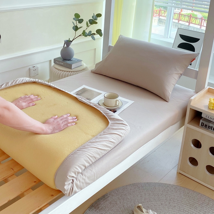 91家纺网 家纺一手货源 找家纺 春皖家纺 2025新款双拼A类水洗棉系列-单床笠 素雅卡其