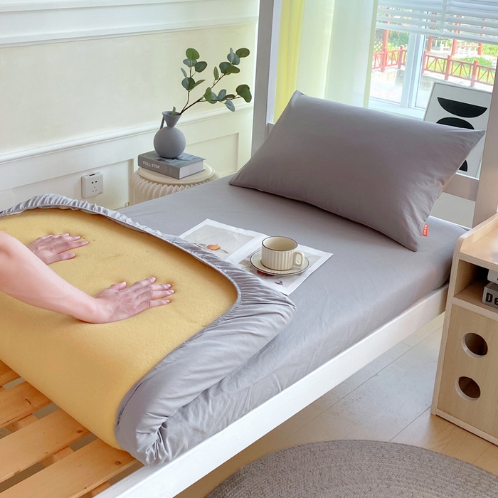 91家纺网 家纺一手货源 找家纺 春皖家纺 2025新款双拼A类水洗棉系列-单床笠 素雅浅灰