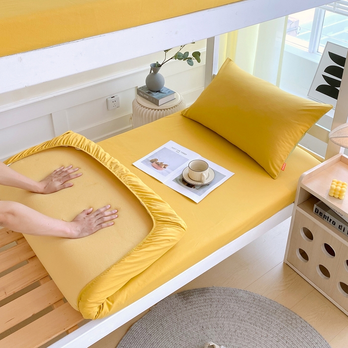 91家纺网 家纺一手货源 找家纺 春皖家纺 2025新款双拼A类水洗棉系列-单床笠 素雅深黄