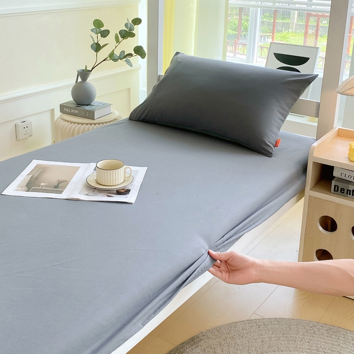 91家纺网 家纺一手货源 找家纺 春皖家纺 2025新款双拼A类水洗棉系列-单床笠 素雅深灰