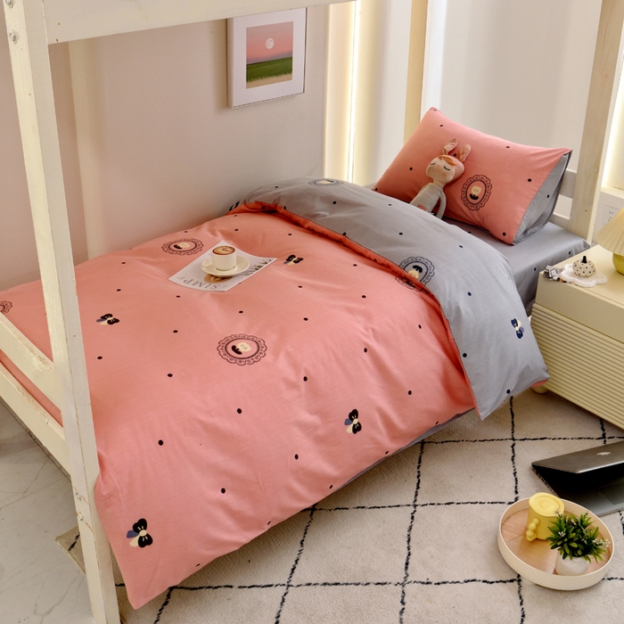 91家纺网 家纺一手货源 找家纺 水妙家纺 2025新款A类全棉学生宿舍二合一子母被海绵床垫六件套床单五件套纯棉三件套可定制 星星点点