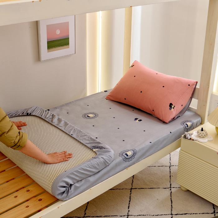 91家纺网 家纺一手货源 找家纺 水妙家纺 2025新款A类全棉学生宿舍二合一子母被海绵床垫六件套床单五件套纯棉三件套可定制 星星点点