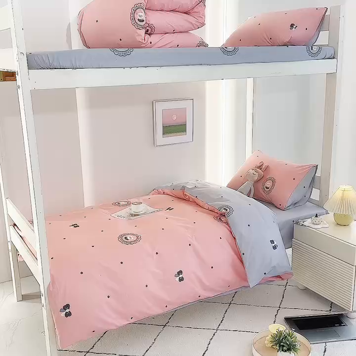 91家纺网 家纺一手货源 找家纺 水妙家纺 2025新款A类全棉学生宿舍二合一子母被海绵床垫六件套床单五件套纯棉三件套可定制 星星点点