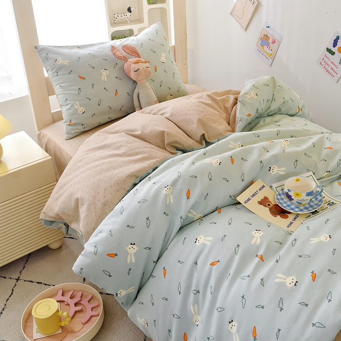 91家纺网 家纺一手货源 找家纺 水妙家纺 2025新款A类全棉学生宿舍二合一子母被海绵床垫六件套床单五件套纯棉三件套可定制 长耳兔-蓝